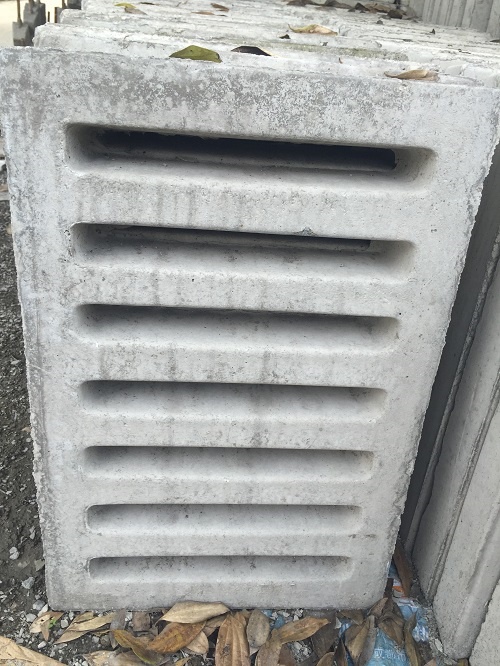 水泥雨水篦子圖片，水泥雨水篦子高清圖片，水泥雨水篦子成品圖片，水泥雨水口立篦子圖片，四孔水泥雨水篦子圖片