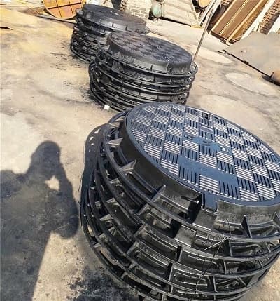 鑄鐵井蓋D400是什么意思?鑄鐵井蓋D400的規(guī)格與應(yīng)用,重型鑄鐵井蓋D400
