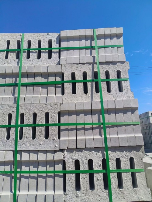 水泥井蓋模具，井蓋生產(chǎn)，模具制作，市政建設(shè)，水泥井蓋